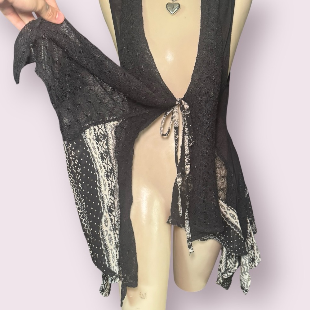 90s Y2K black fairy grunge tie top with asymmetrical flowy sides and sequins - Picture 3 of 8